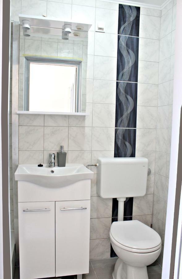 Apartments Kozjan คาร์โลวัตส์ ภายนอก รูปภาพ